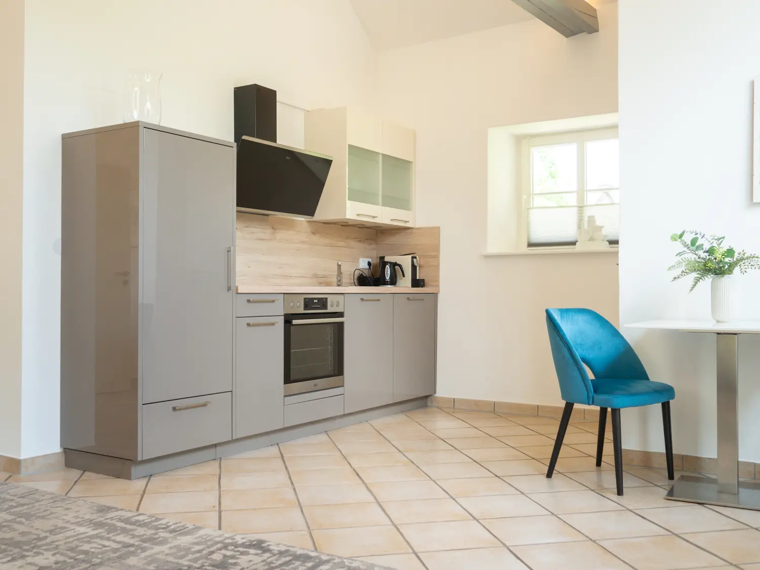 Hotel Restaurant Lekker - Gastronomie und Hotel - Appartement „grünes Tor“ - Küche