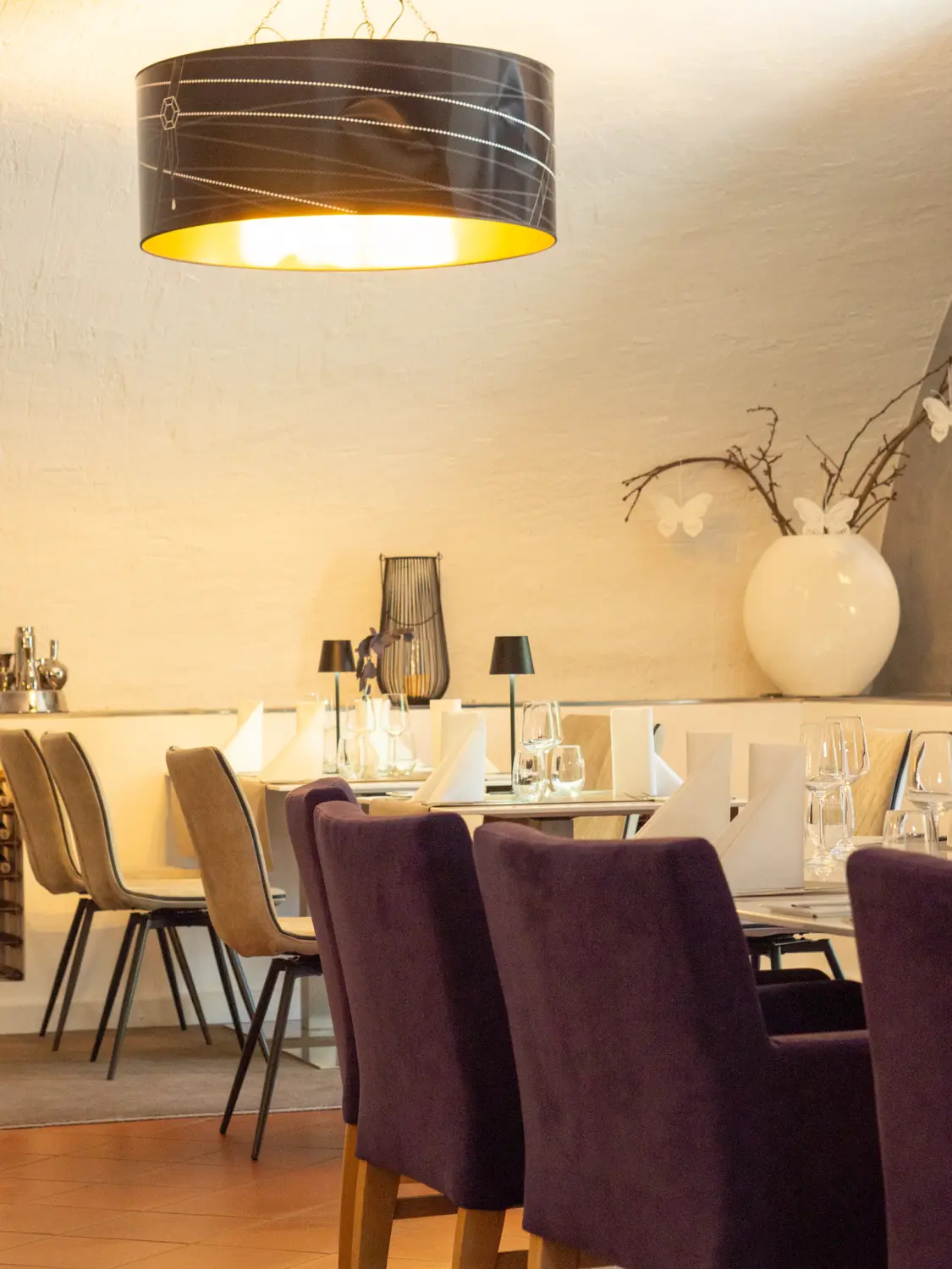Hotel Restaurant Lekker - Gastronomie und Hotel - Restauranttisch