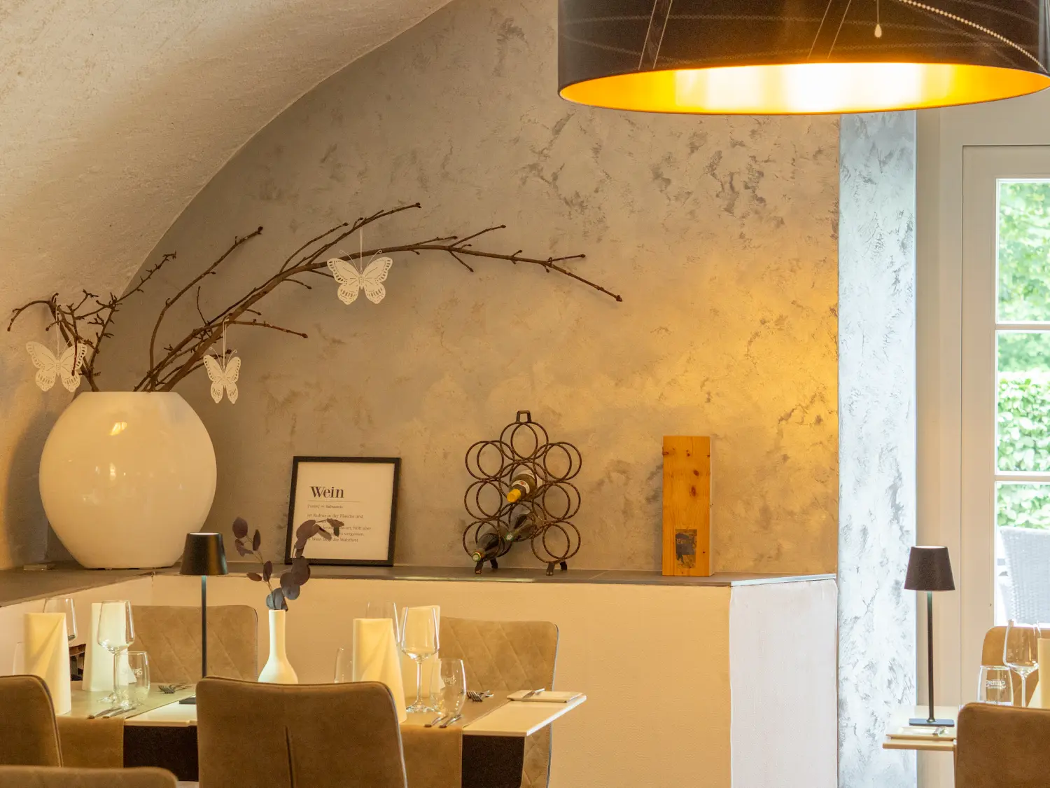 Hotel Restaurant Lekker - Gastronomie und Hotel - Restaurant-Esstisch