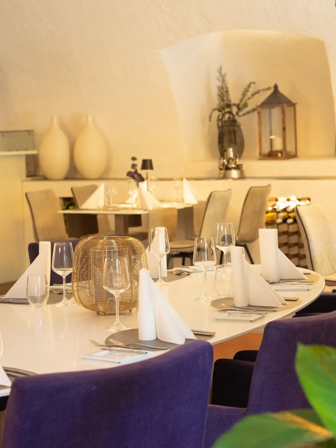 Hotel Restaurant Lekker - Gastronomie und Hotel - Restaurant-Esstisch