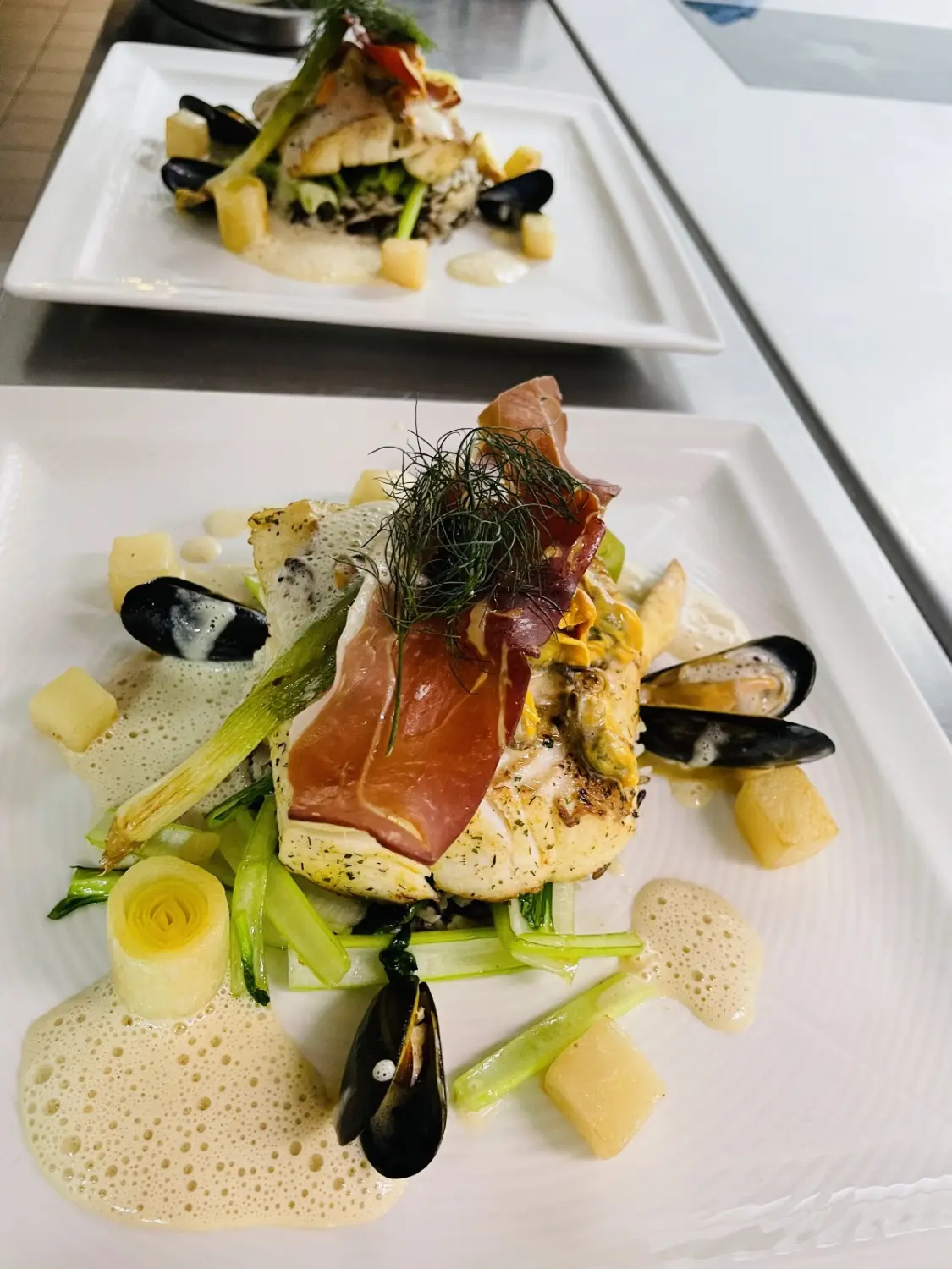 Hotel Restaurant Lekker - Gastronomie und Hotel - Das Essen war wunderschön auf einem Teller angerichtet.